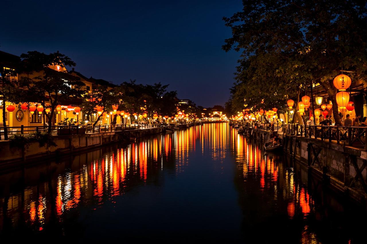 会安灯笼：夜色中的童话